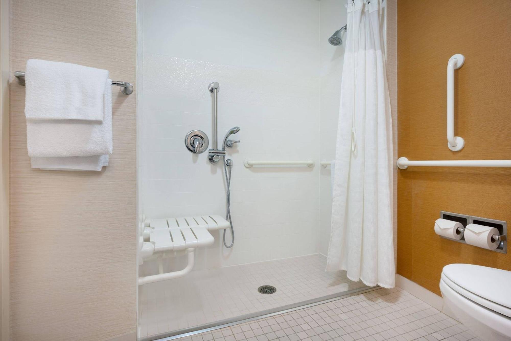 Fairfield Inn & Suites Chicago Midway Airport Bedford Park Екстериор снимка