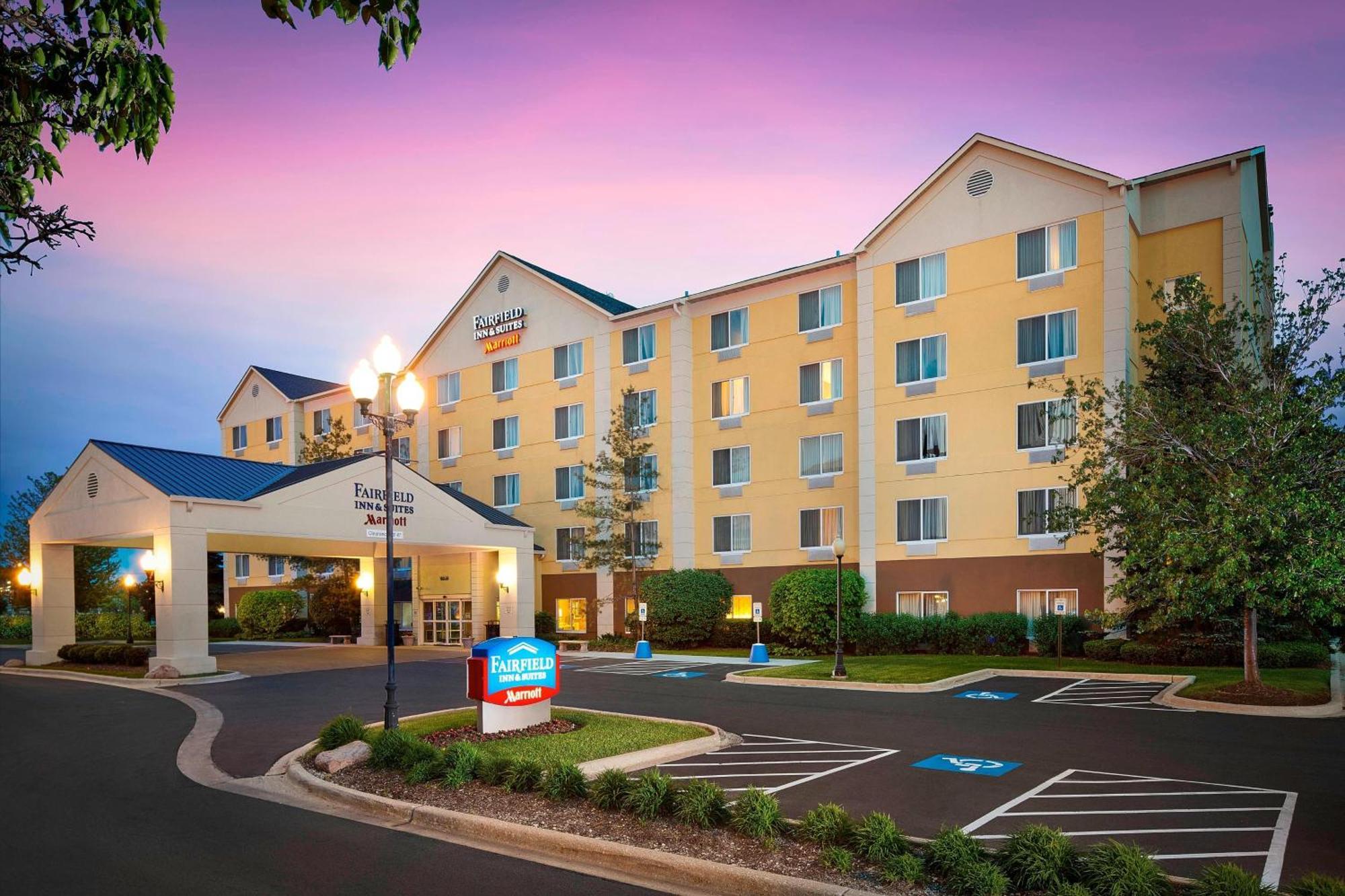 Fairfield Inn & Suites Chicago Midway Airport Bedford Park Екстериор снимка