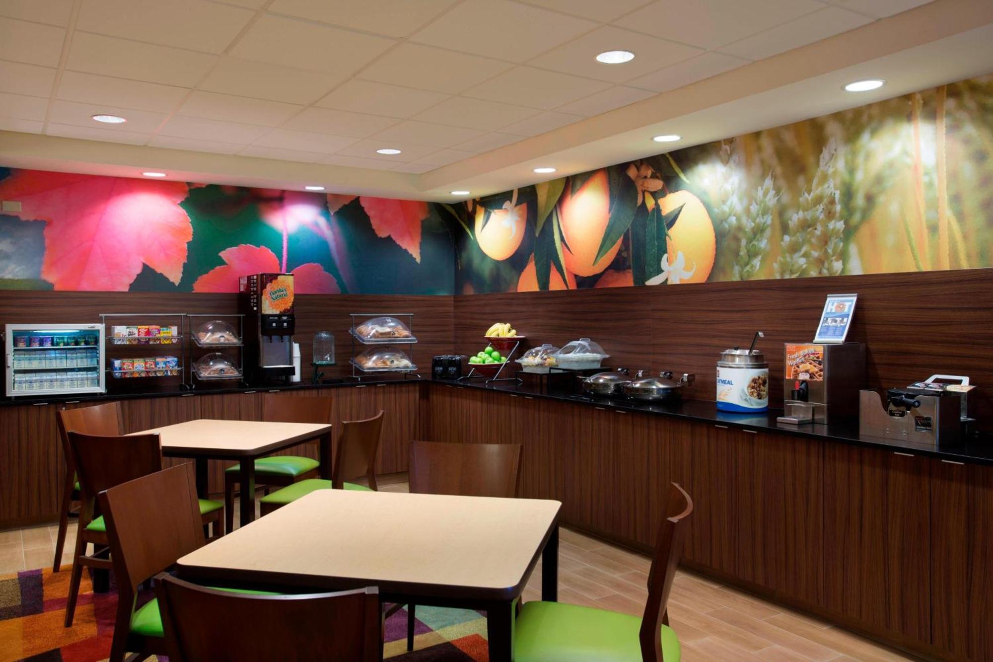 Fairfield Inn & Suites Chicago Midway Airport Bedford Park Екстериор снимка